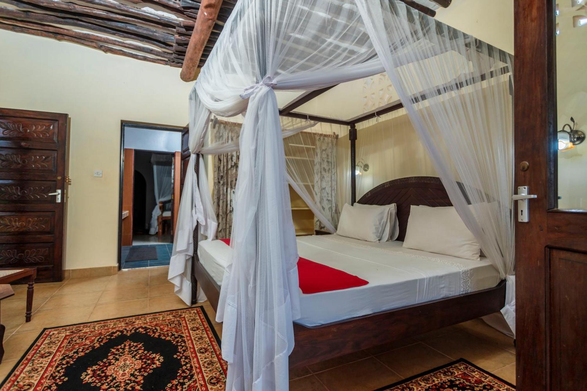 Diani Beach-Villa Kirsch Galu Екстериор снимка