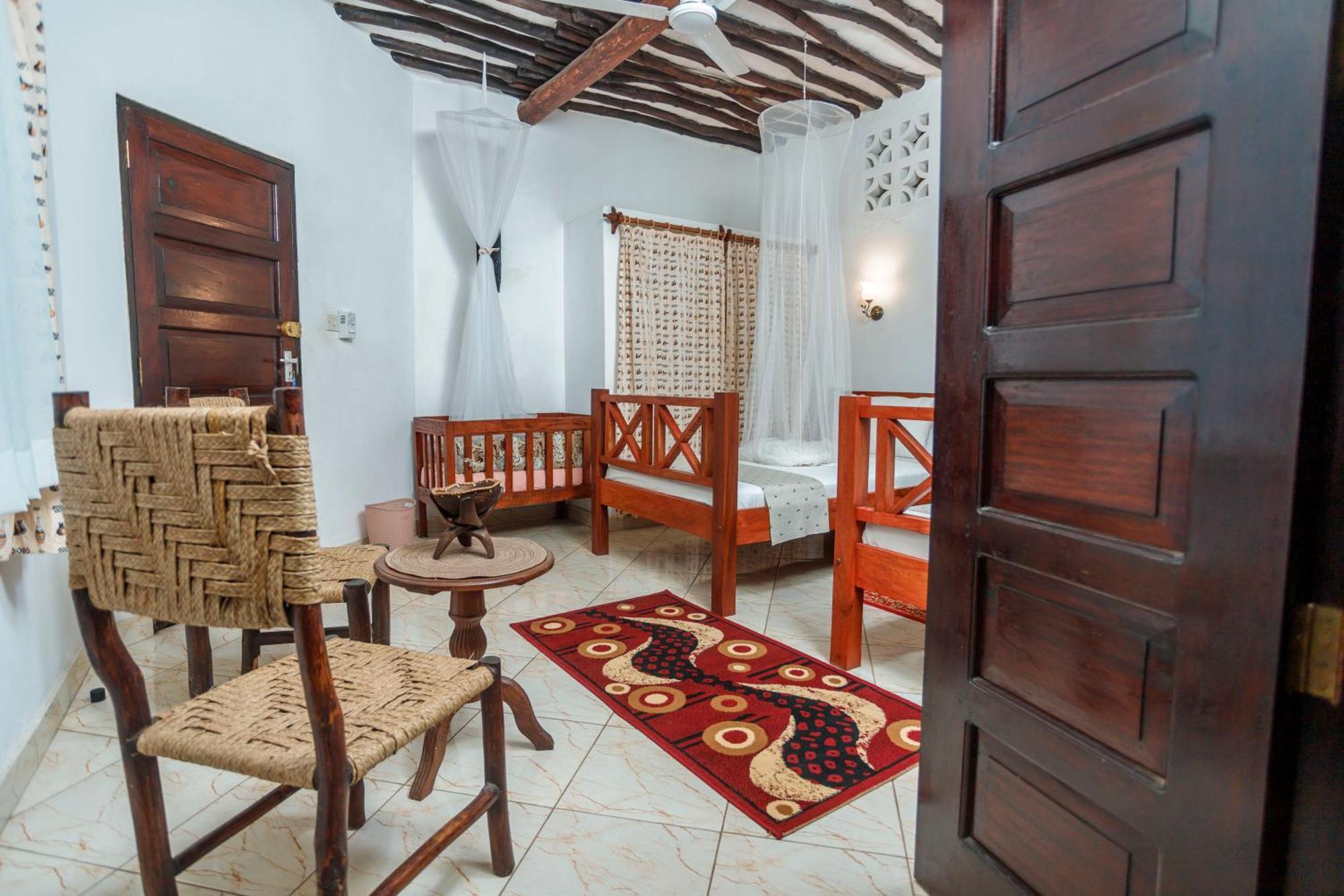 Diani Beach-Villa Kirsch Galu Екстериор снимка