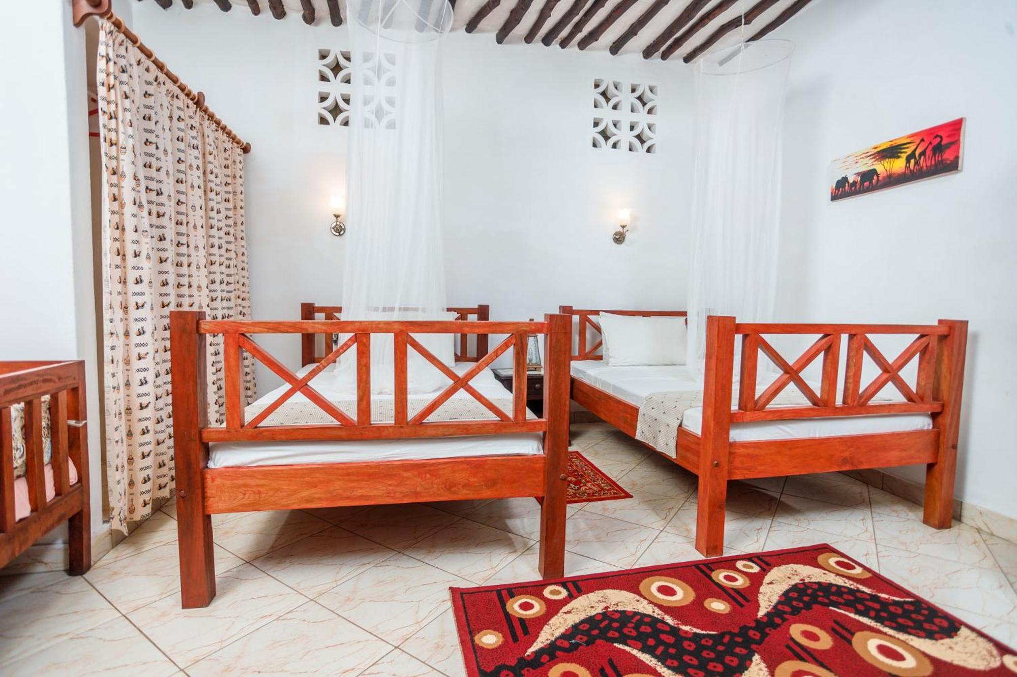 Diani Beach-Villa Kirsch Galu Екстериор снимка